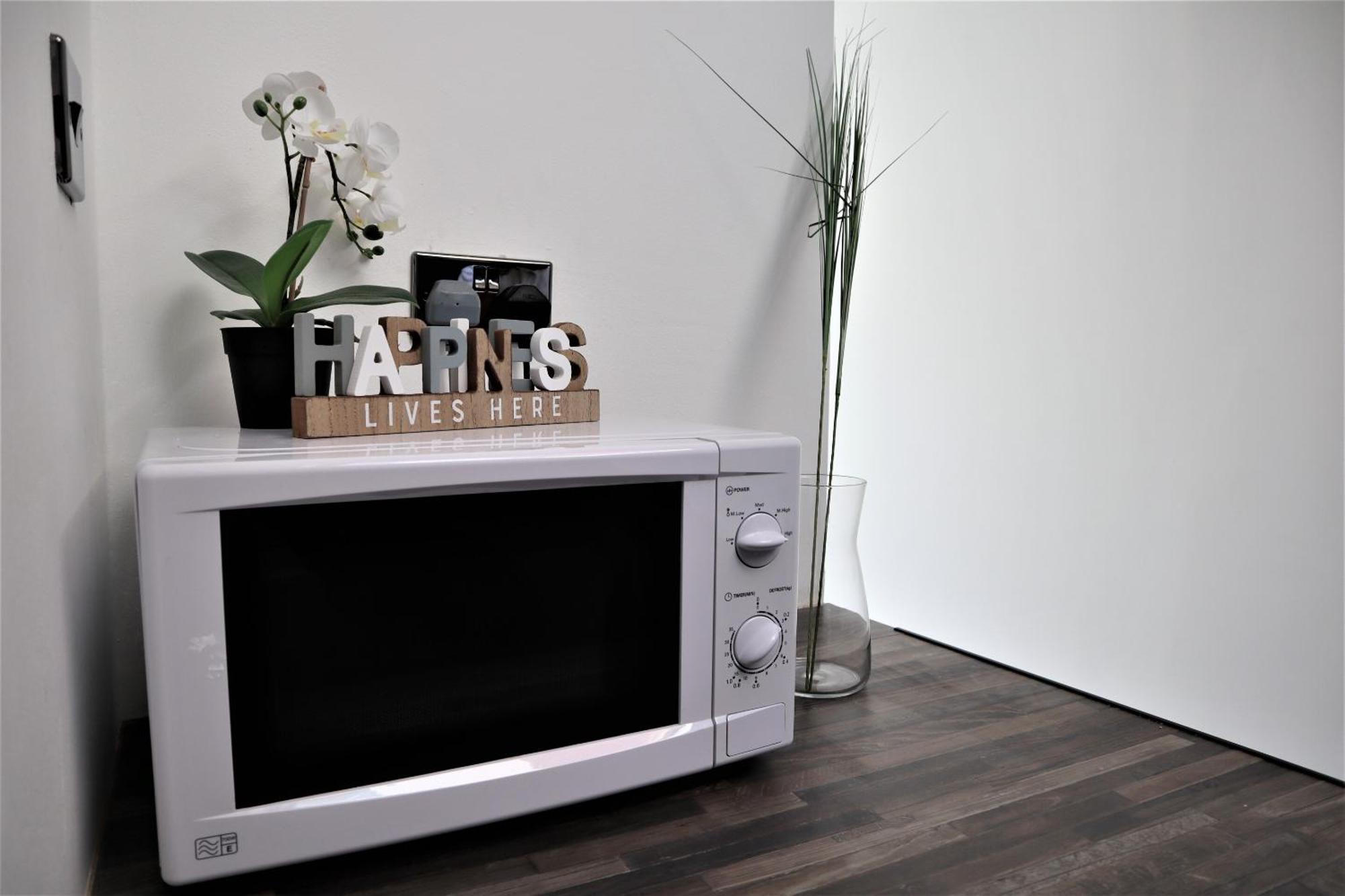 Victoria 4 Bedroom Serviced House Short Lets - Near Northampton Gen Hosp & Town Centre エクステリア 写真